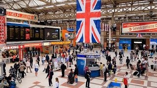 A Walk Through The London Victoria Station London England [upl. by Pryor]